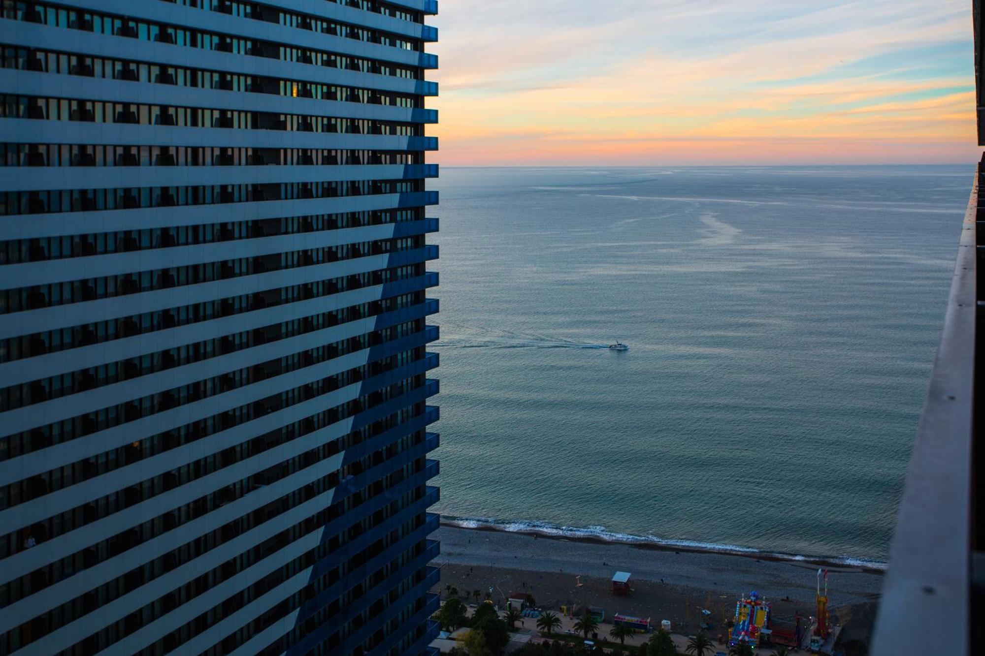 Orbi City Sea View Batum Dış mekan fotoğraf